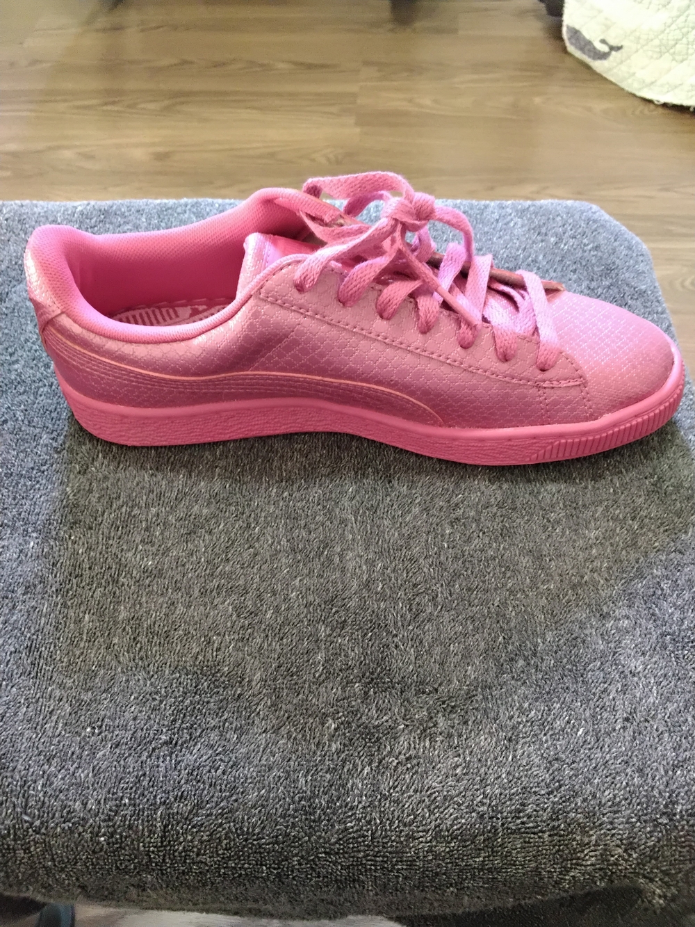 NIB Puma Basket Future Minimal Pink Fuchsia Sneakers Sz 8.5
